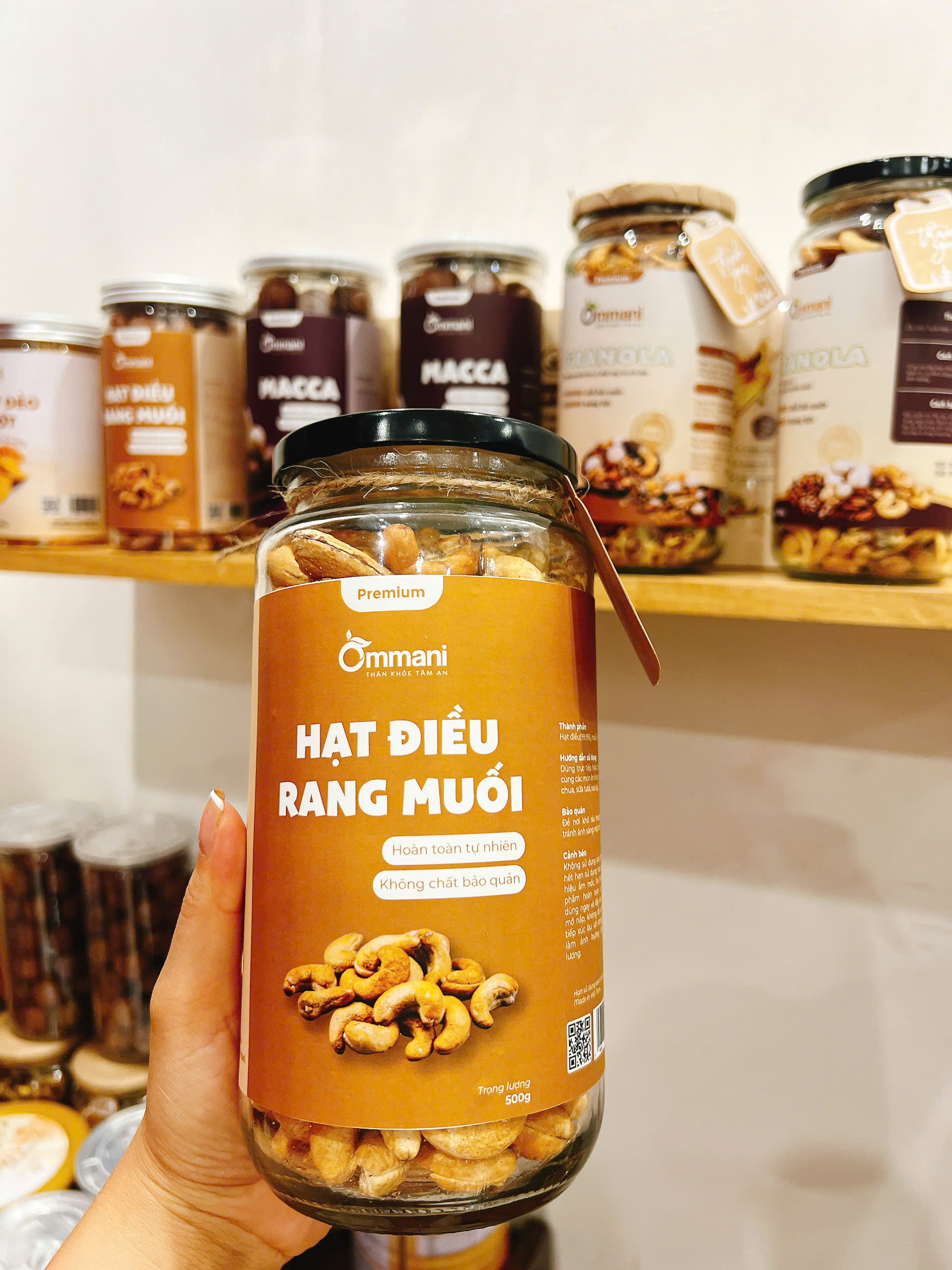 Hạt điều tách vỏ 500g hũ thủy tinh